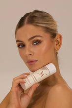 Load image into Gallery viewer, Vani-T Face Base Glazing Milk 100ML